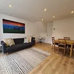 Lovely 2 Bedroom House In Oxford Centre